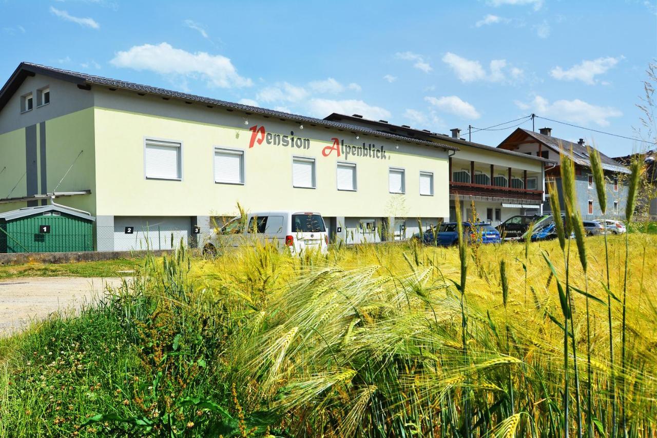 Alpenblick - Modernes Und Grosszuegiges Apartment วิลลาค ภายนอก รูปภาพ