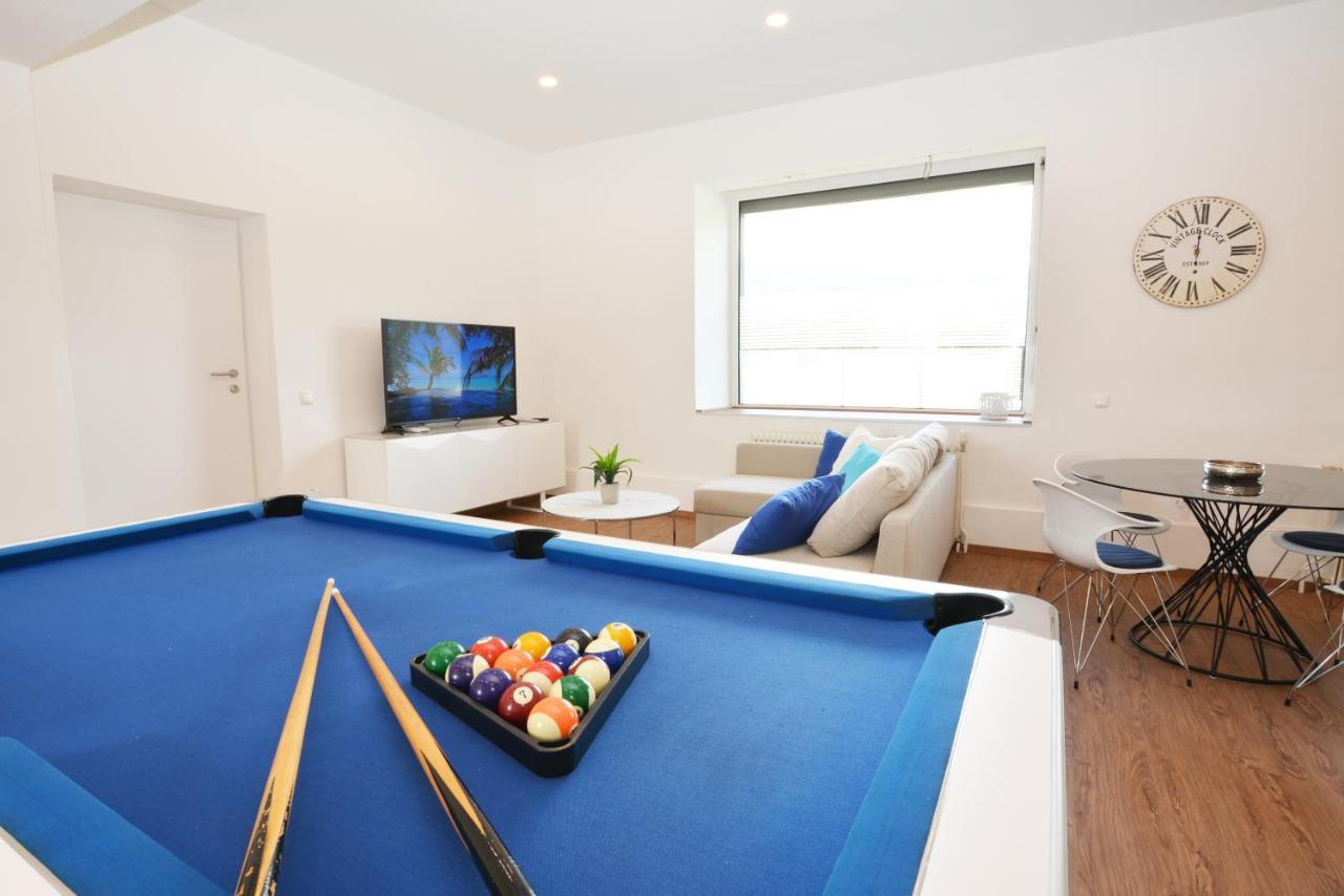 Alpenblick - Modernes Und Grosszuegiges Apartment วิลลาค ภายนอก รูปภาพ